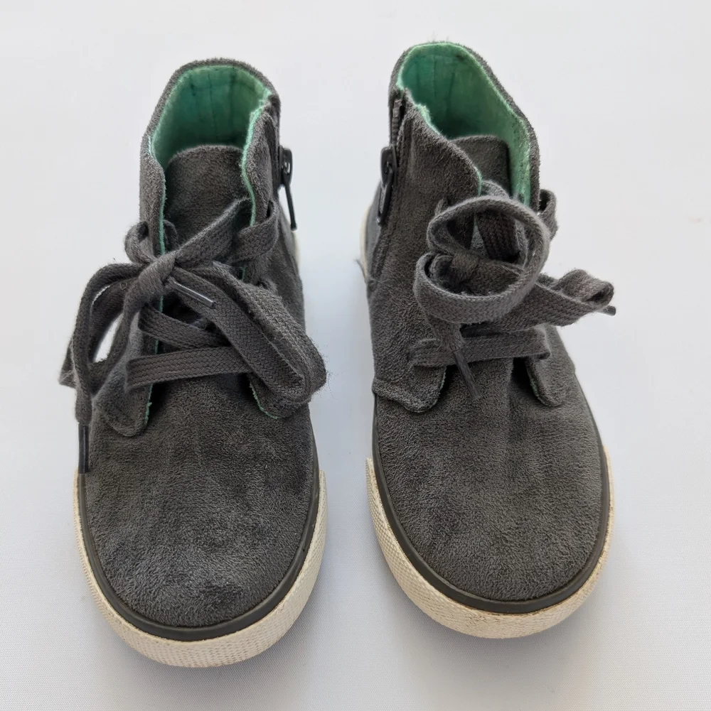 Cat & Jack Charcoal Boots with Teal Lining